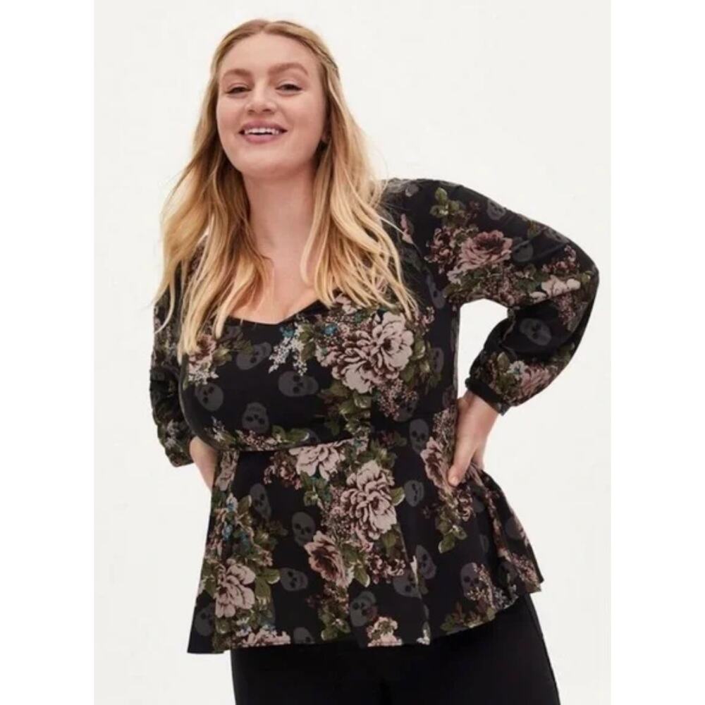 Torrid Skull Peplum Crepe Floral Sweetheart Neck Top Relaxed Black Babydoll 4X